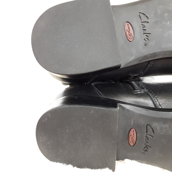 Clark's black leather buckle harness riding boots. - Picture 5 of 12